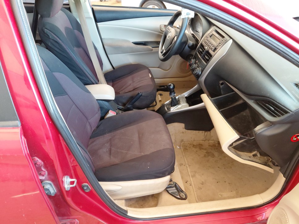 Toyota Yaris اساسي 2018 image