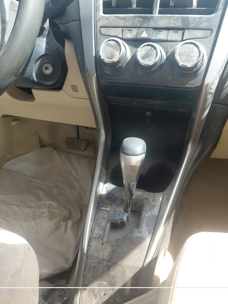 تويوتا يارس Y 2019 image