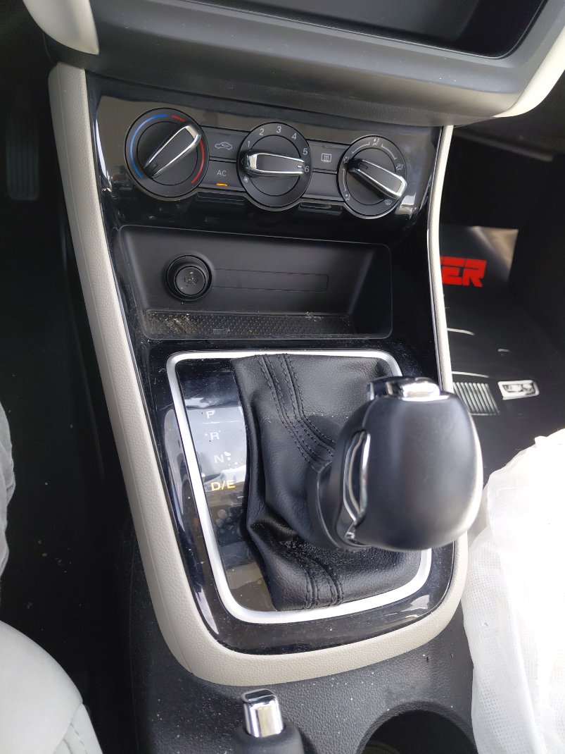 إم جي 5 عادي 2023 image