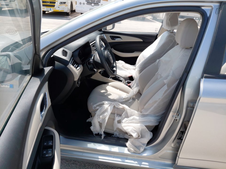 إم جي 5 عادي 2023 image