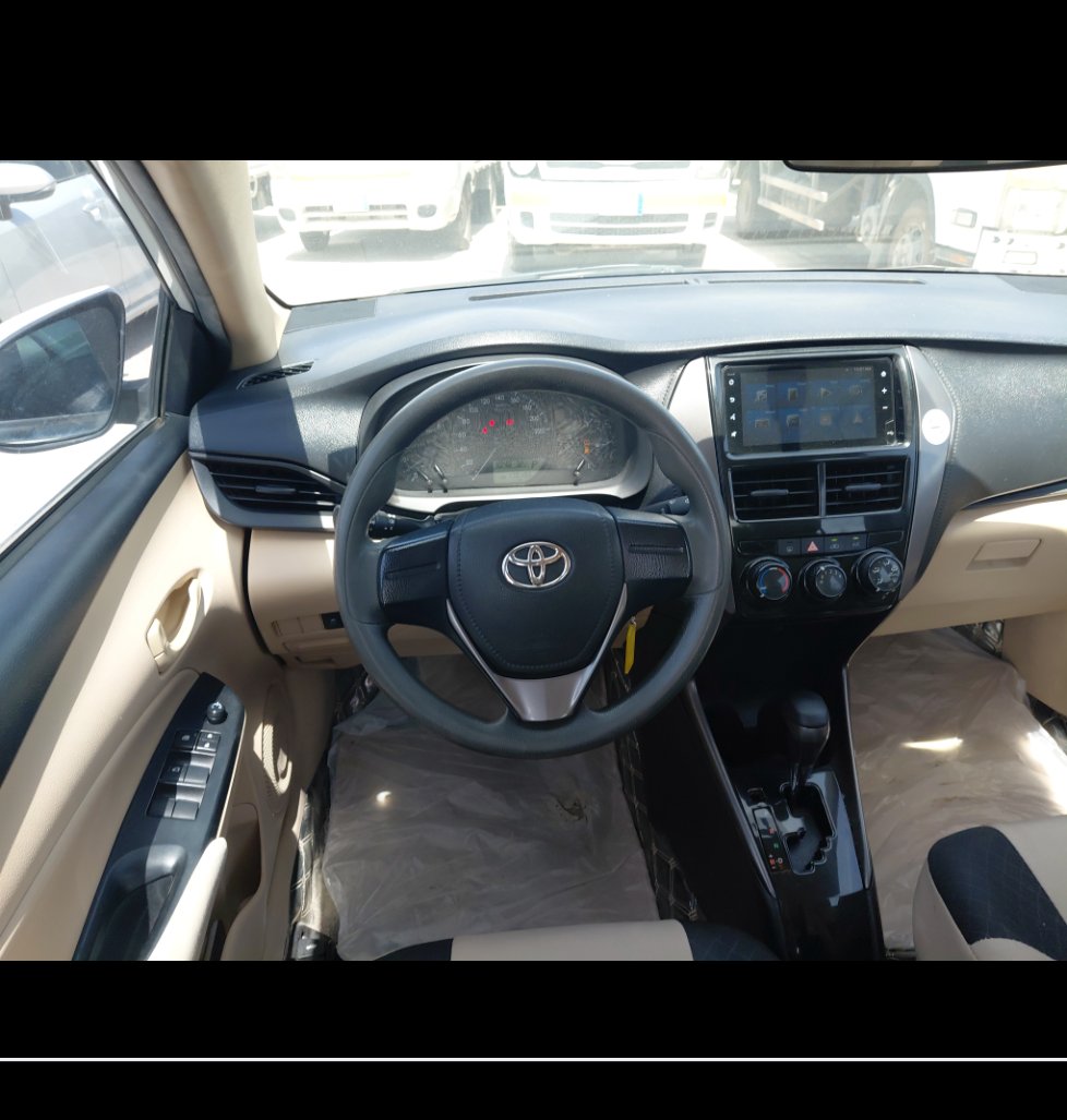 Toyota Yaris Y FLT 2022 image