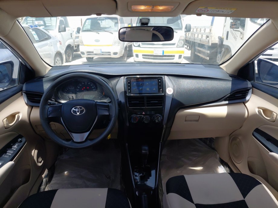 Toyota Yaris Y FLT 2022 image