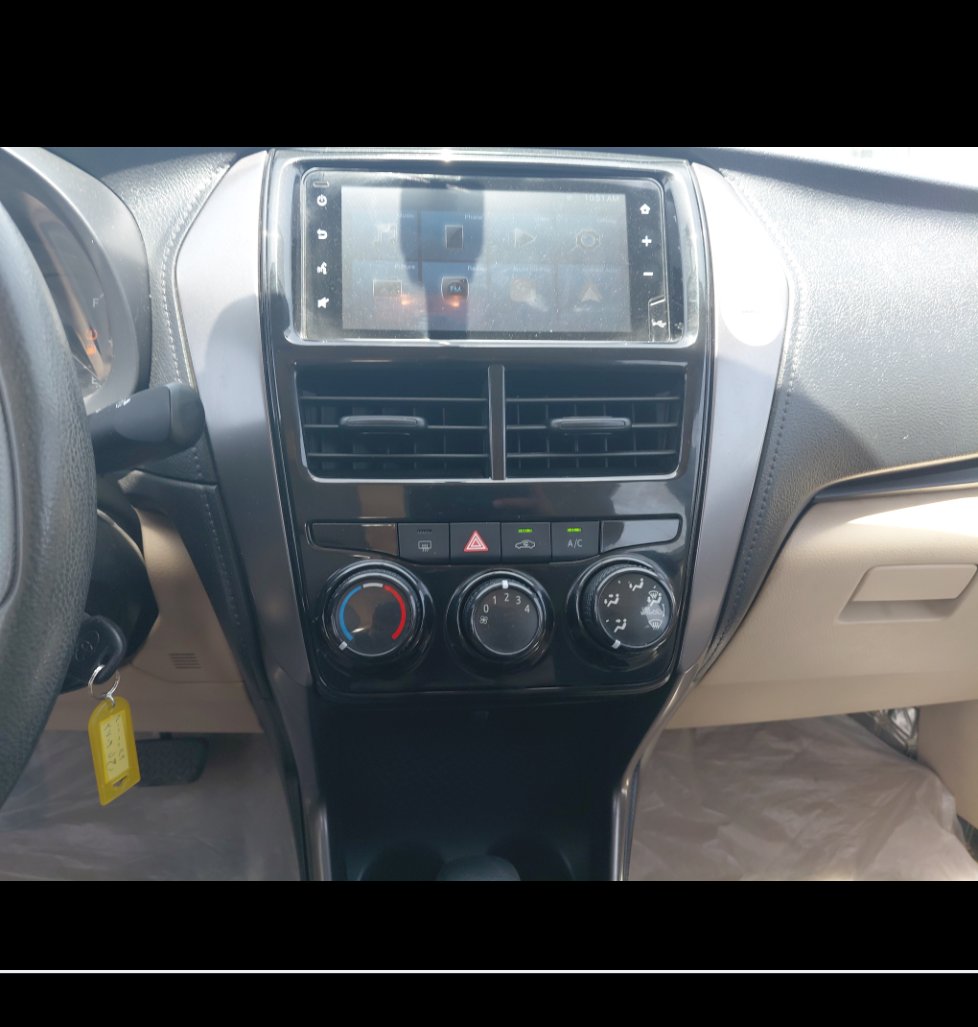 Toyota Yaris Y FLT 2022 image