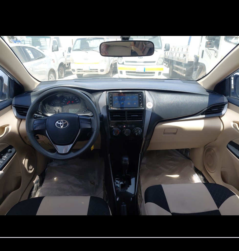 Toyota Yaris Y FLT 2022 image