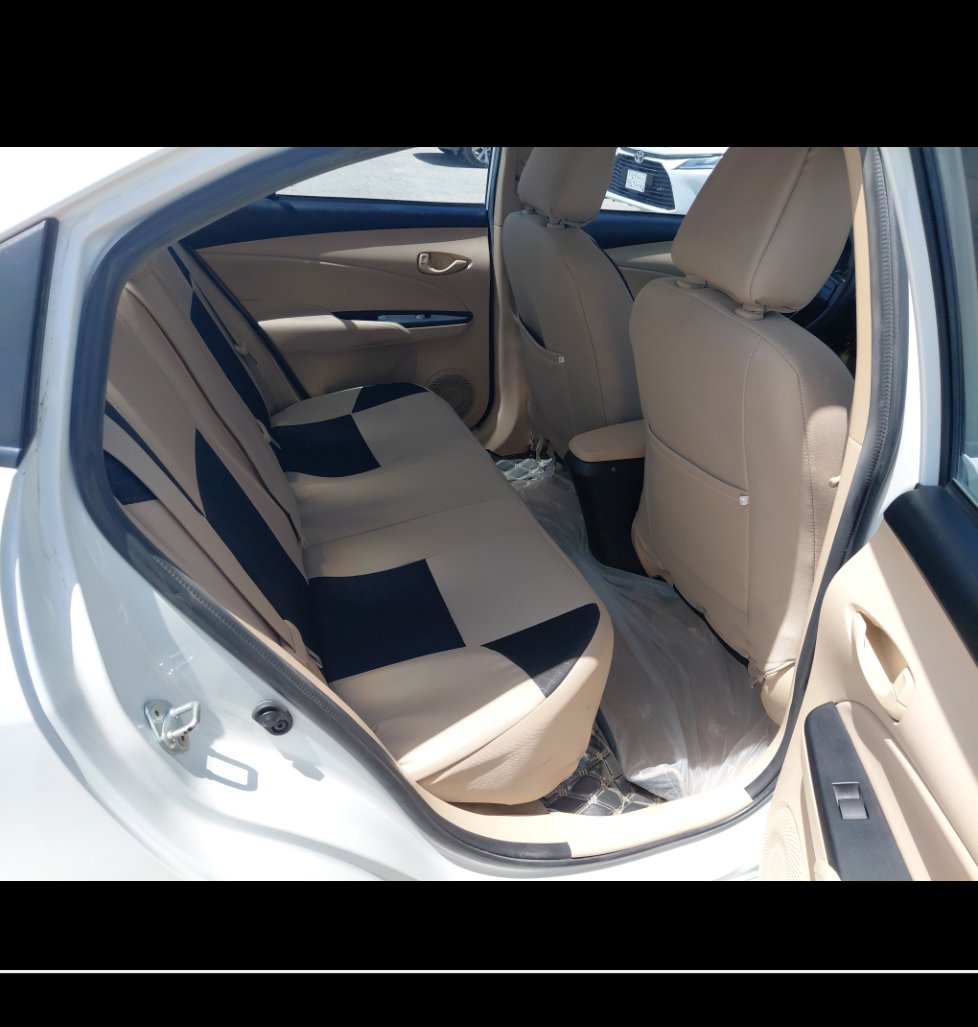 Toyota Yaris Y FLT 2022 image