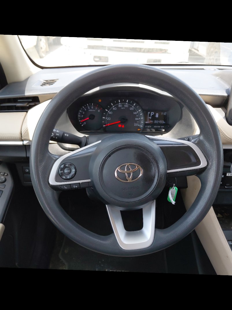 Toyota Yaris Y 2024 image