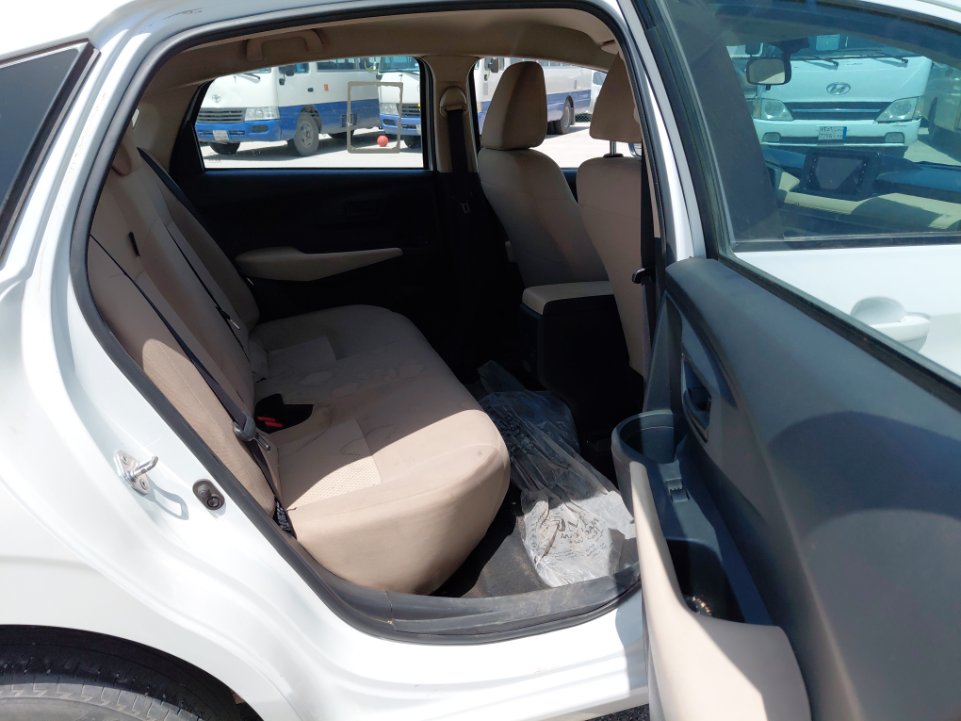 Toyota Yaris Y 2024 image
