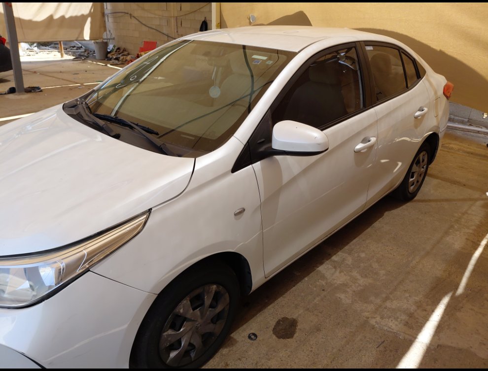 Toyota Yaris Y FLT  2022 image