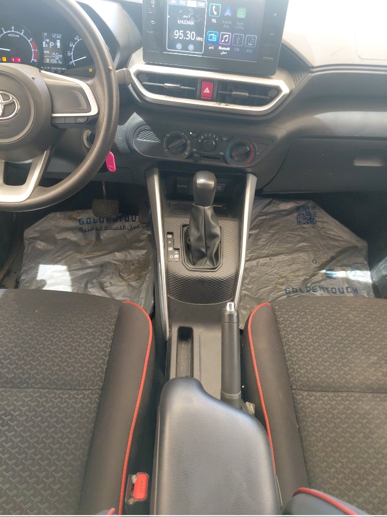 Toyota RAIZE XLE 2024 image