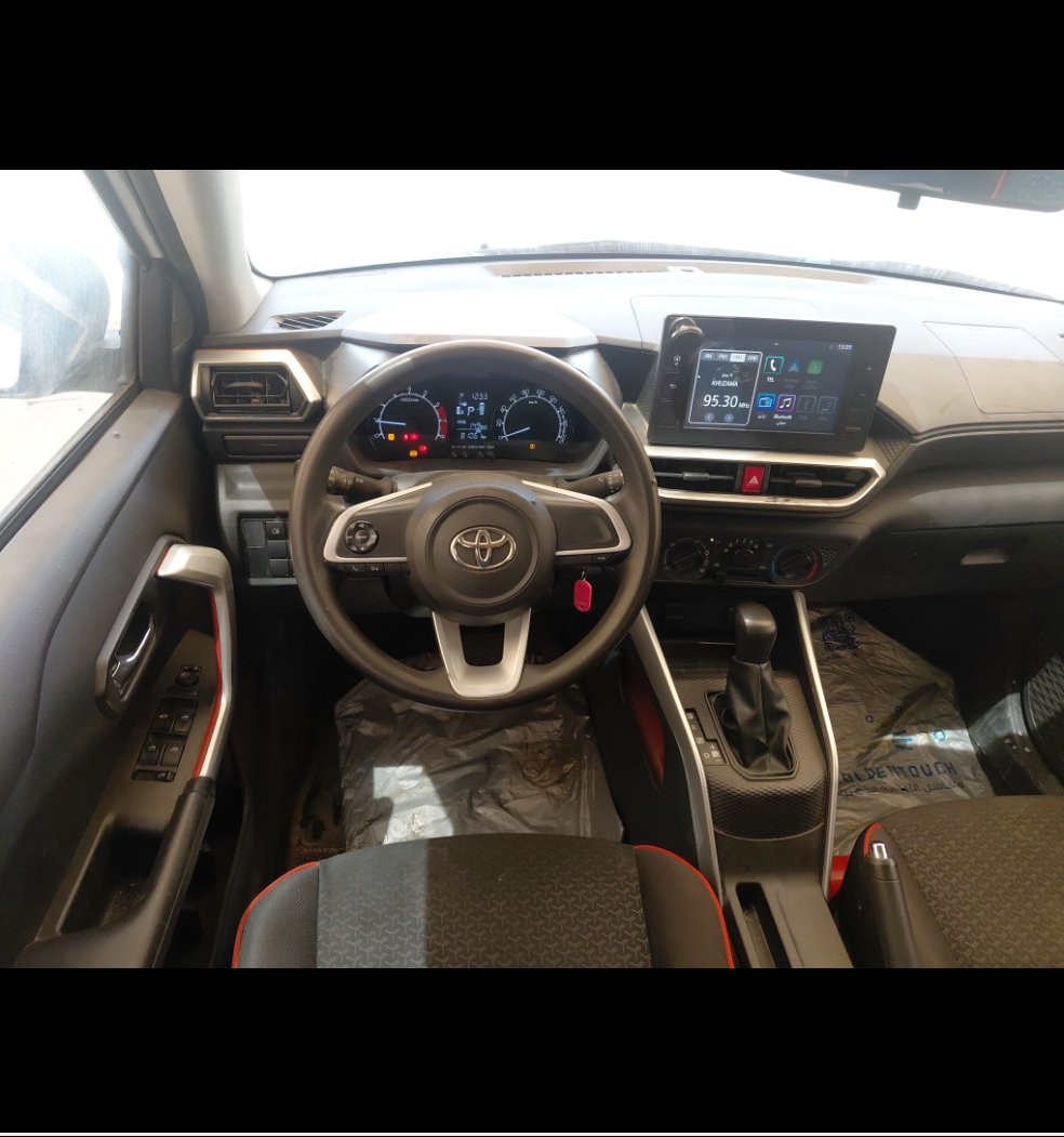 Toyota RAIZE XLE 2024 image