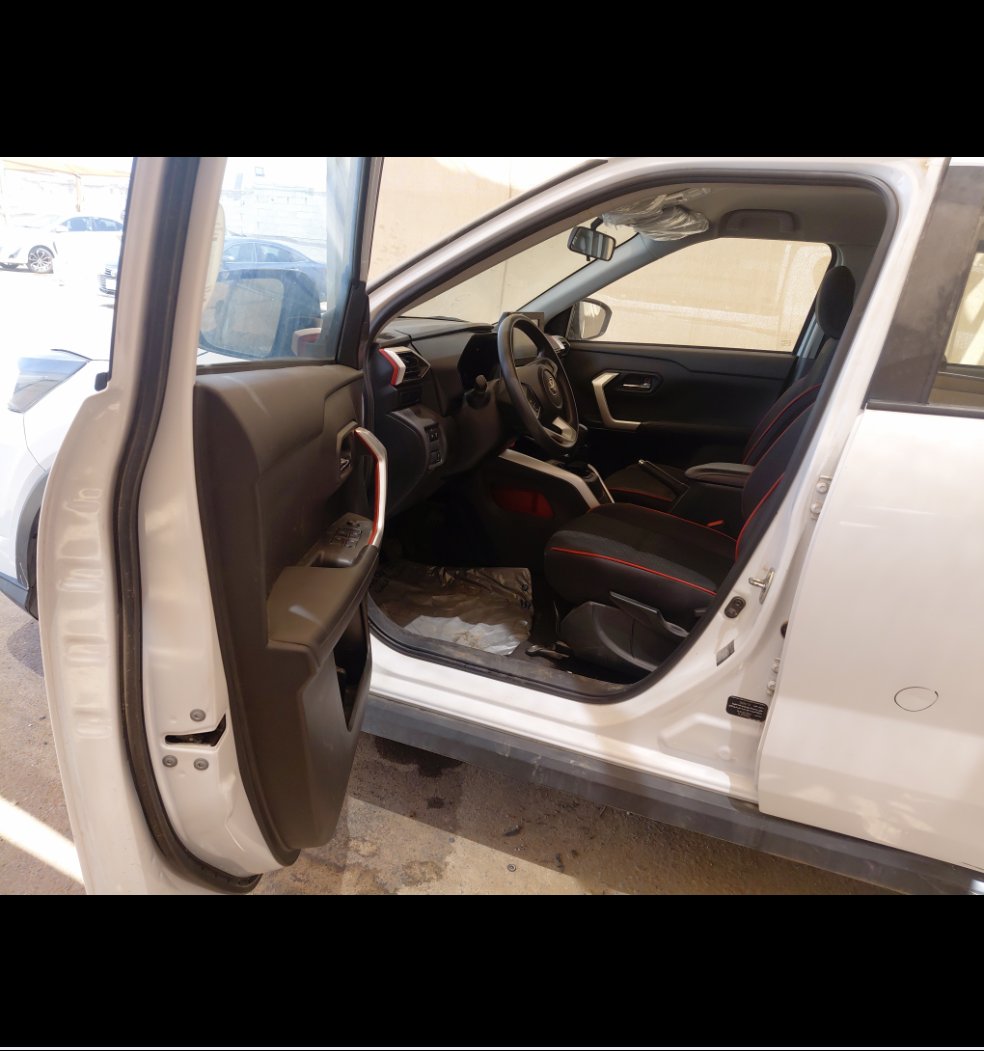 Toyota RAIZE XLE 2024 image