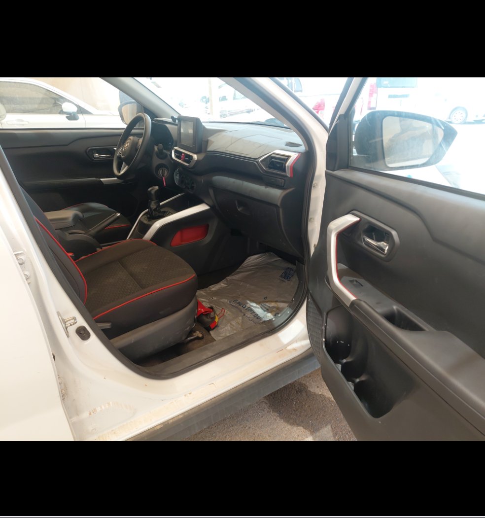 Toyota RAIZE XLE 2024 image