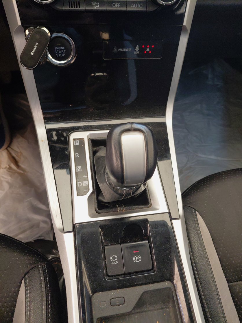 Toyota VELOZ GLX 2024 image