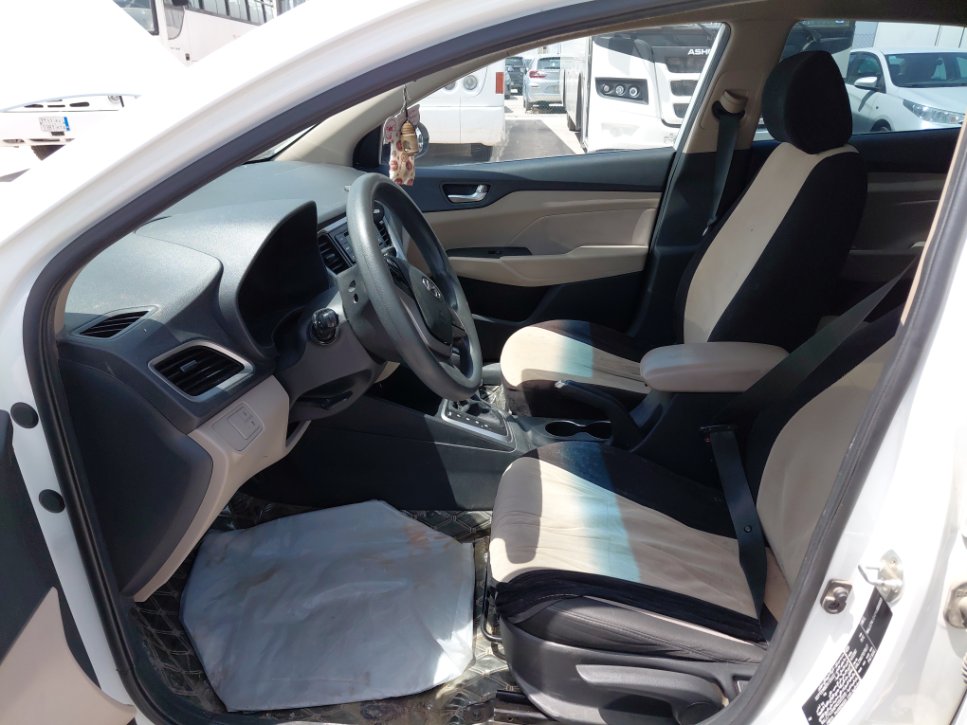 Hyundai Accent GL 2023 image