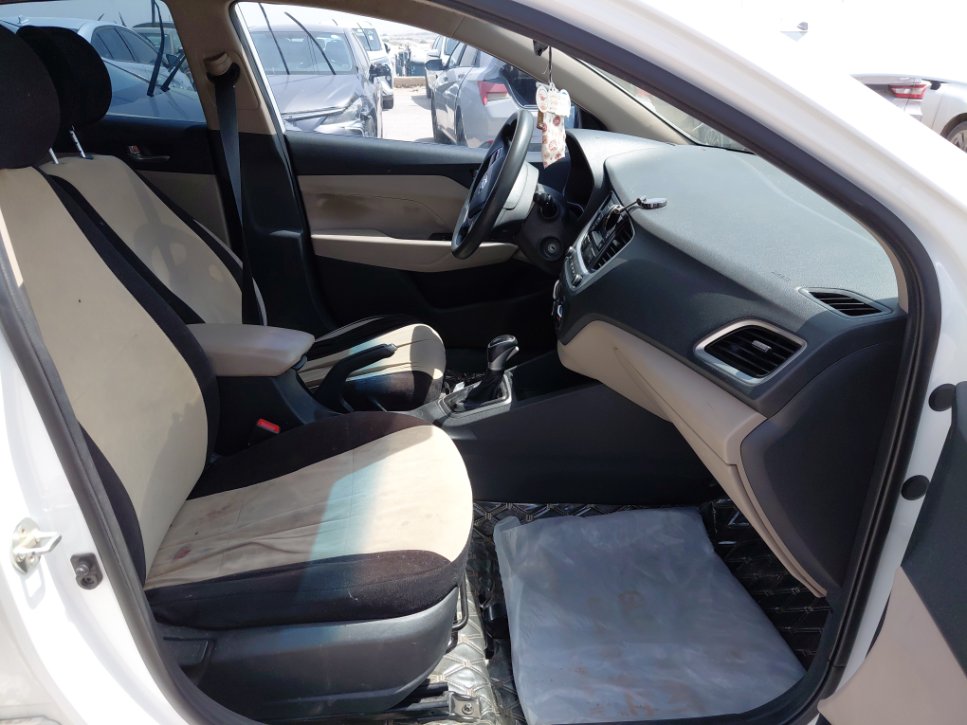 Hyundai Accent GL 2023 image