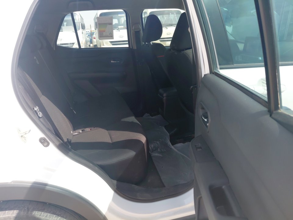 Toyota RAIZE XLE 2024 image