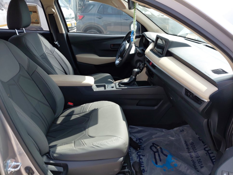 Toyota Yaris Y PLUS 2024 image