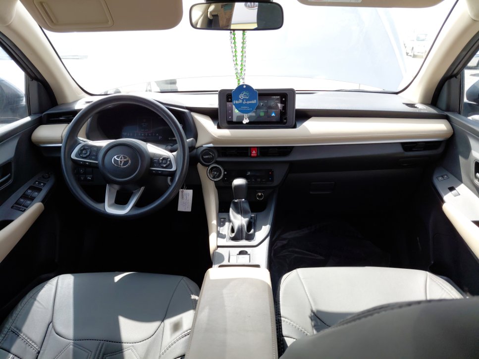 Toyota Yaris Y PLUS 2024 image
