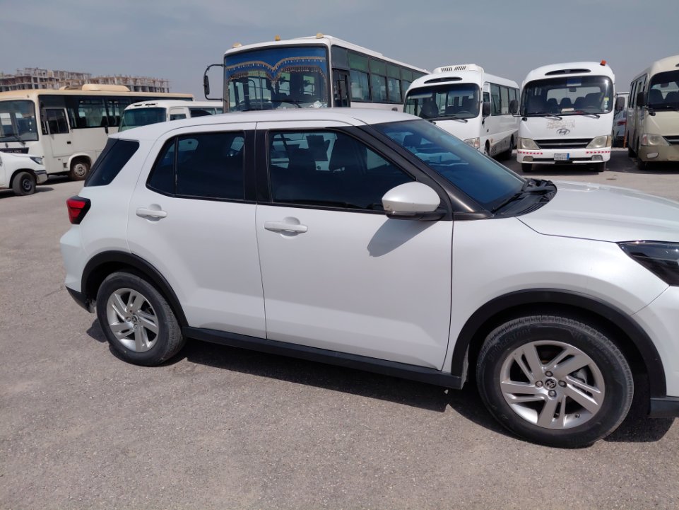 Toyota RAIZE XLE 2024 image