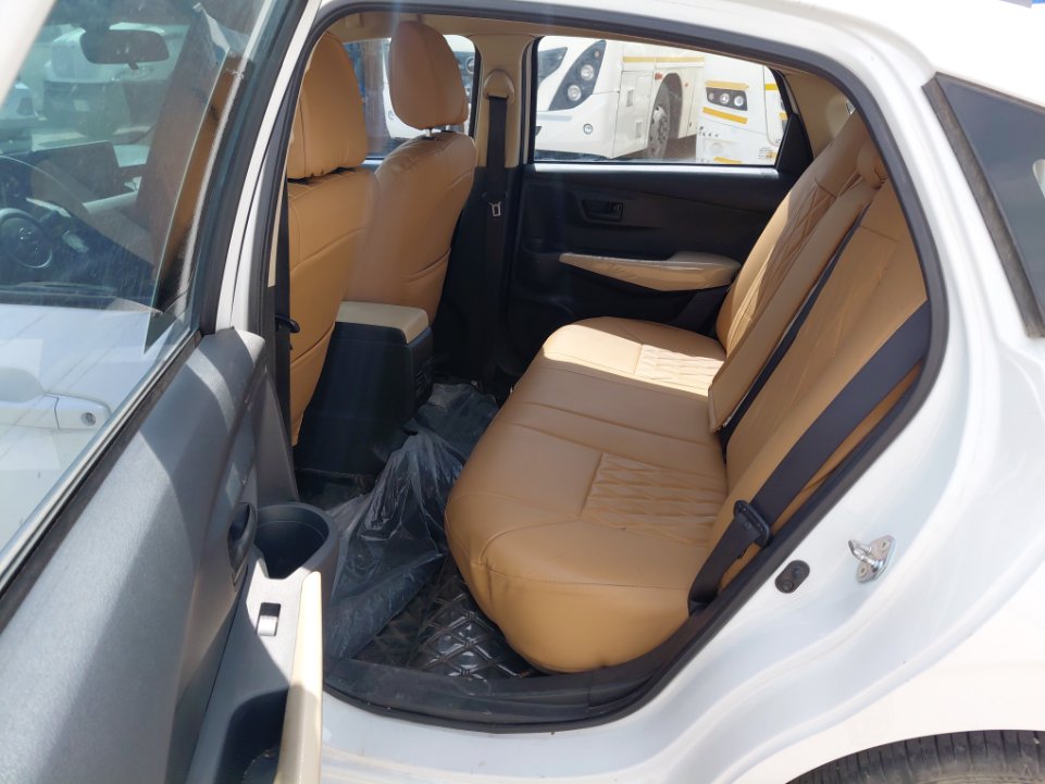 Toyota Yaris Y 2024 image