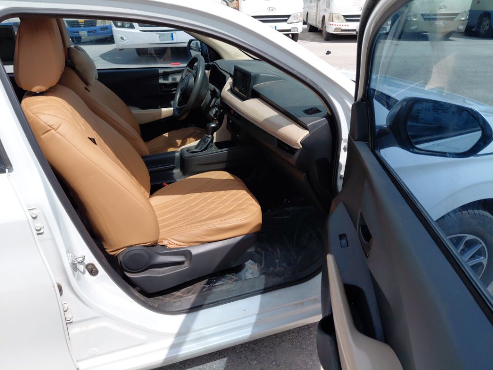 Toyota Yaris Y 2024 image