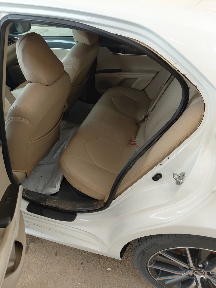 تويوتا كامري GLE HEV  2023 image