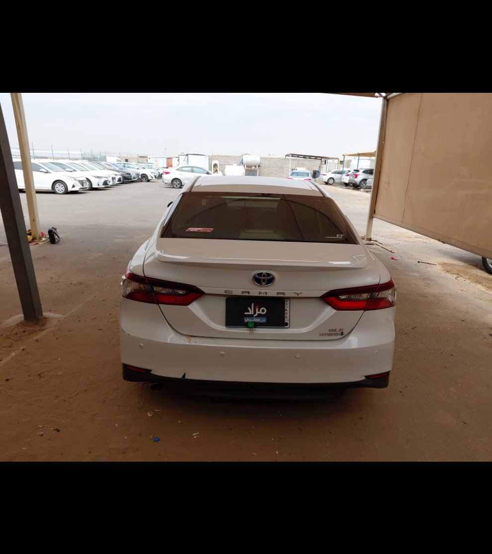 تويوتا كامري GLE HEV  2023 image