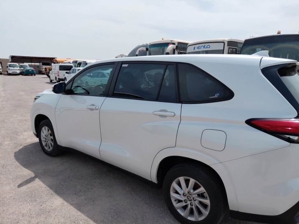 Toyota Innova GL 2024 image