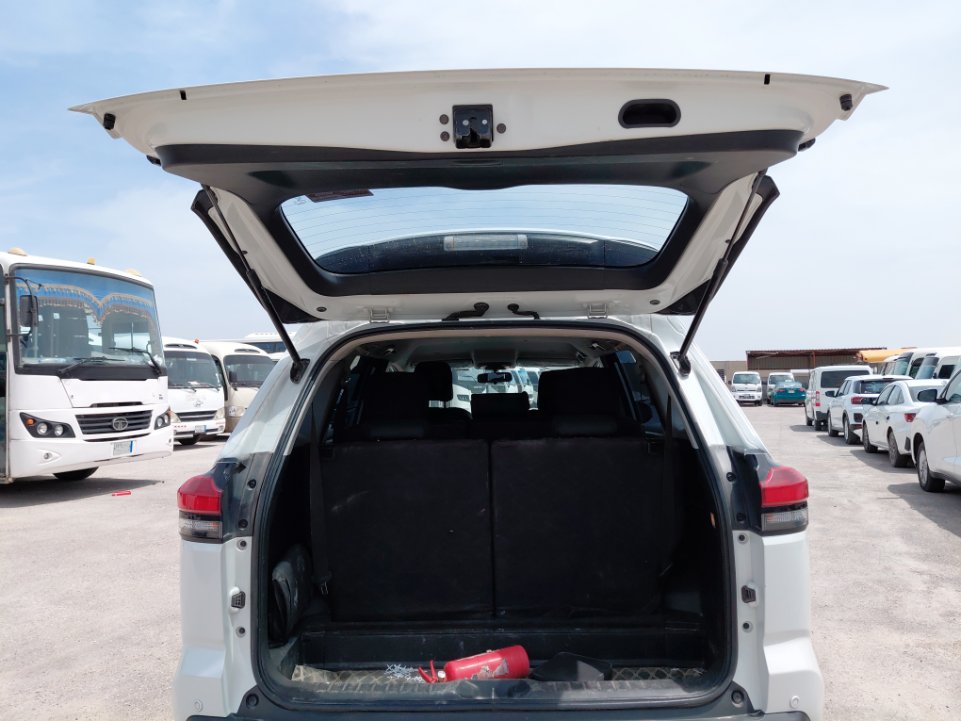 Toyota Innova GLE HEV  2024 image