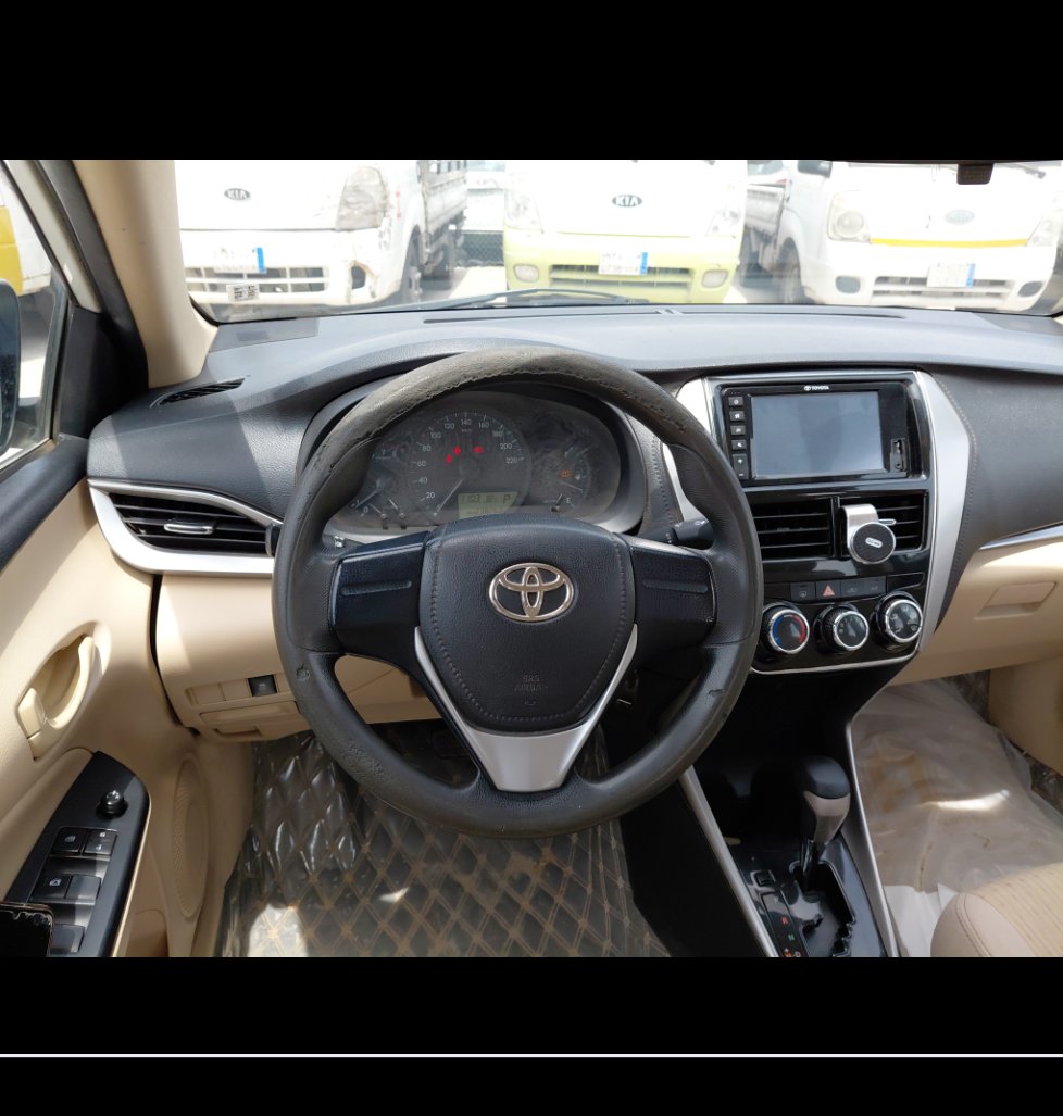 Toyota Yaris Y 2020 image