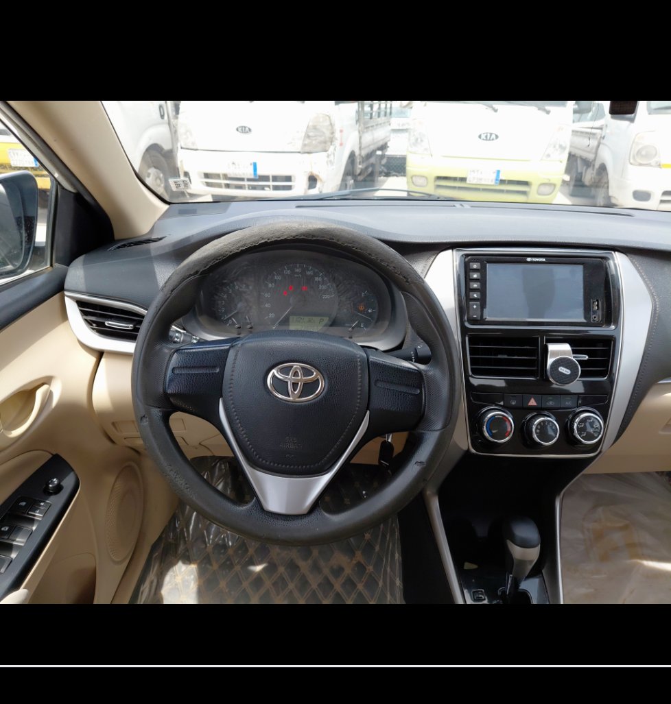 Toyota Yaris Y 2020 image