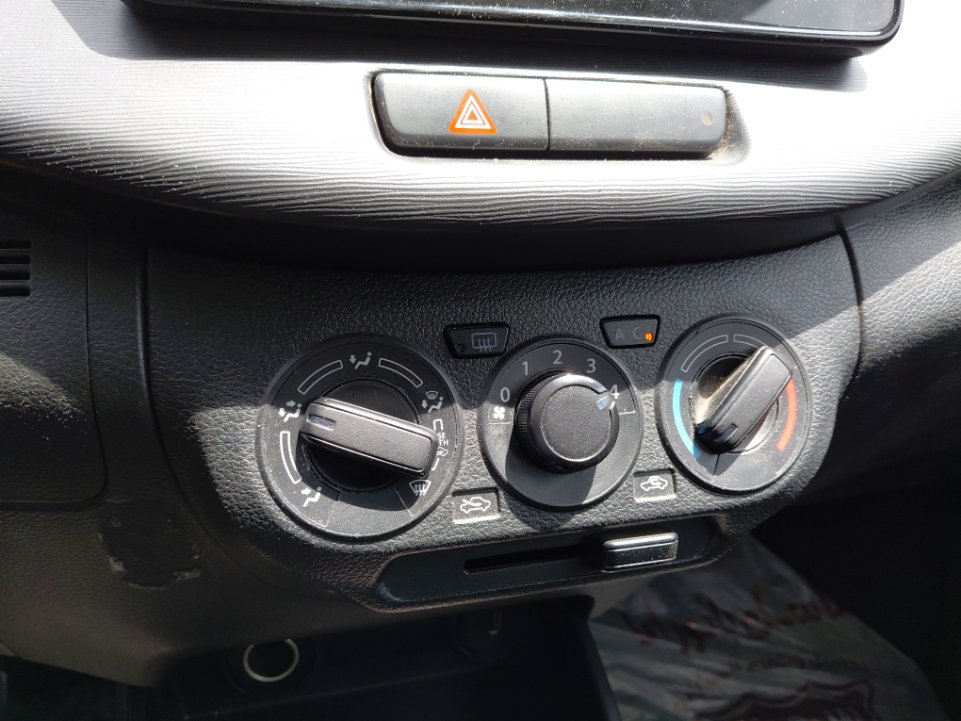 سوزوكي ارتيجا GL 2024 image