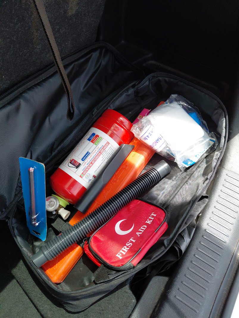 سوزوكي ارتيجا GL 2024 image