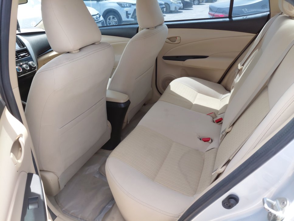 Toyota Yaris Y PLUS 2020 image