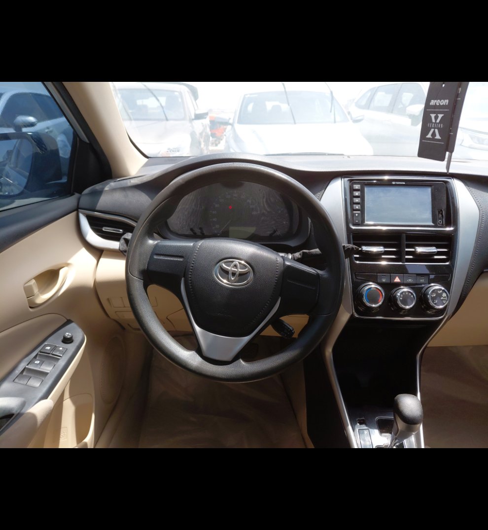 Toyota Yaris Y PLUS 2020 image