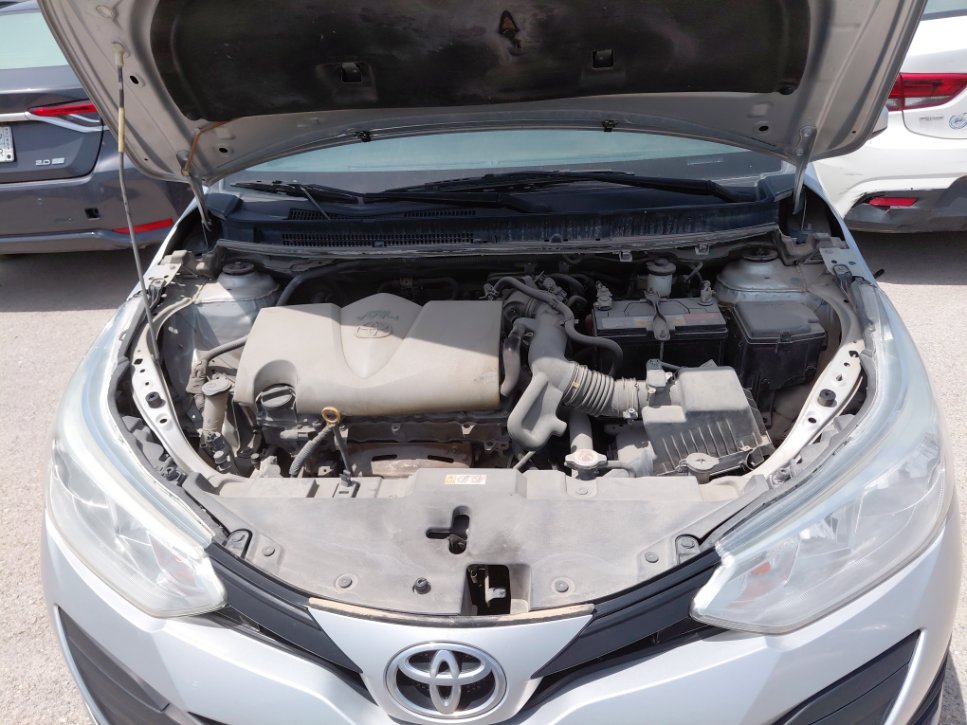 Toyota Yaris Y PLUS 2020 image