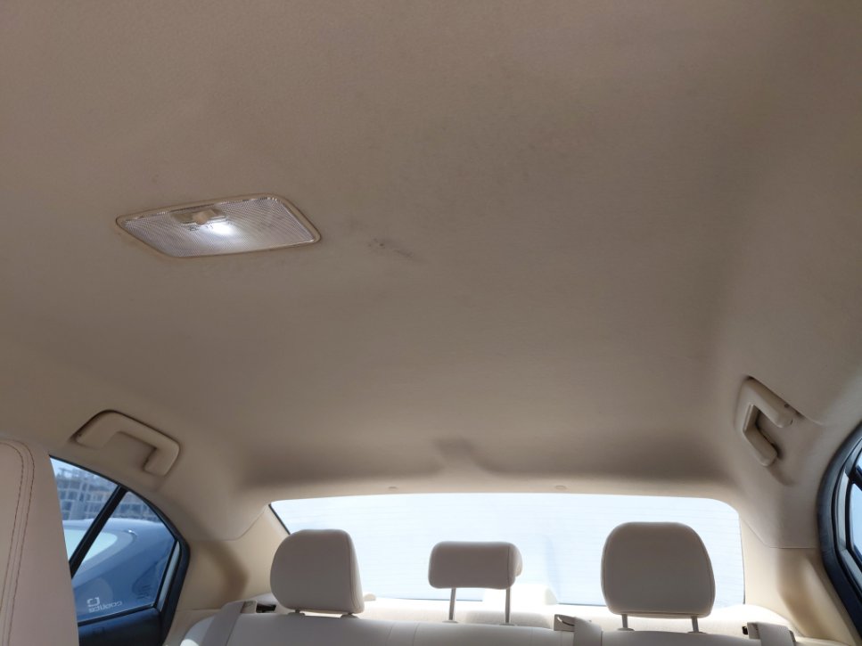 Toyota Yaris Y PLUS 2020 image