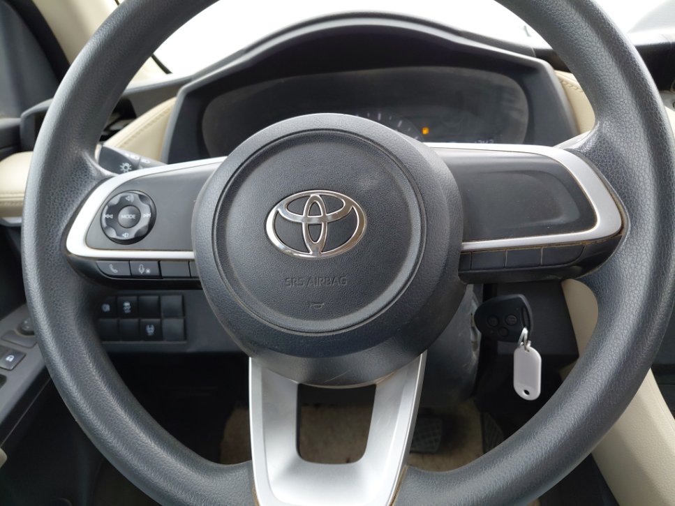 Toyota Yaris Y 2023 image