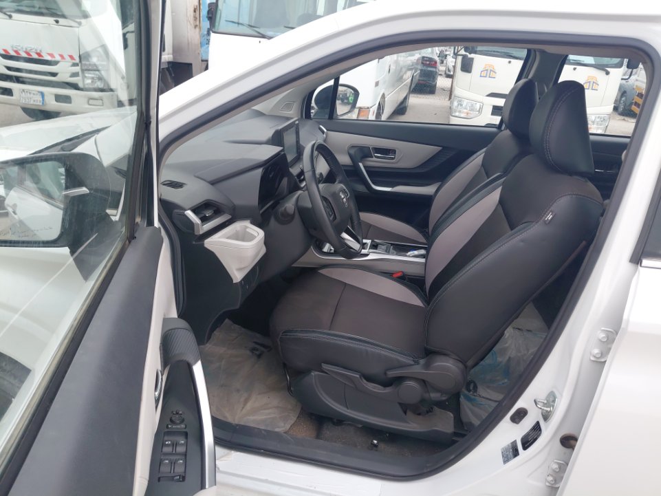 Toyota VELOZ GLX 2024 image