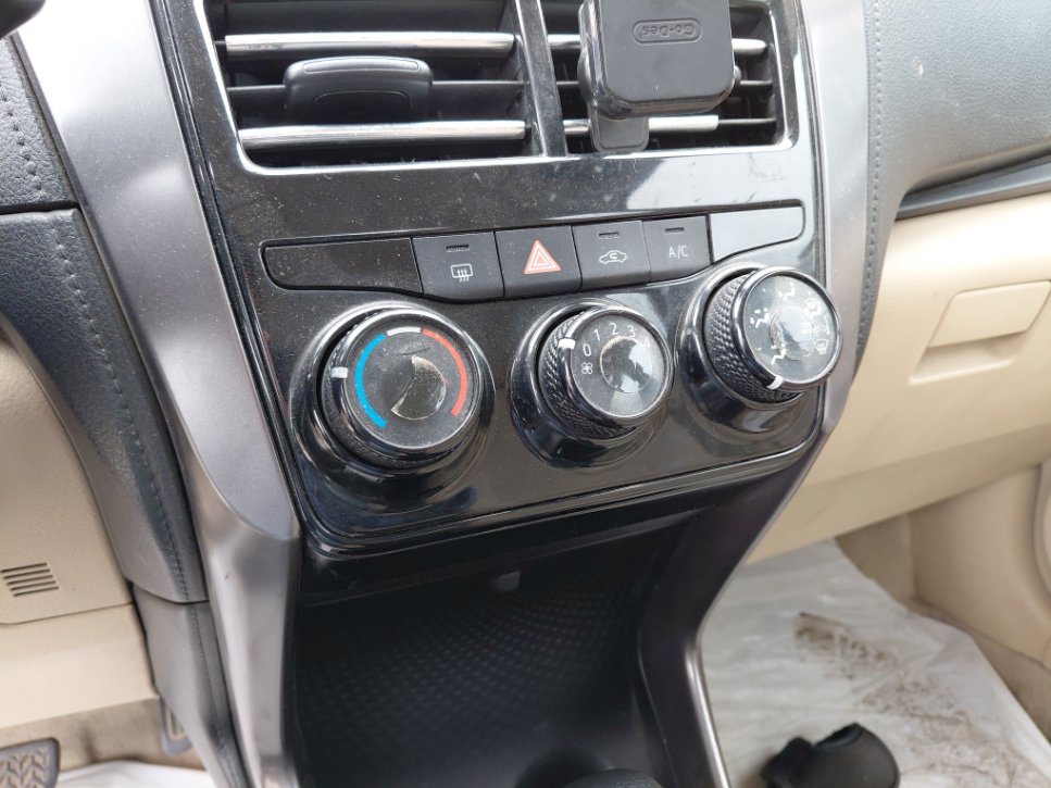 Toyota Yaris Y FLT 2022 image