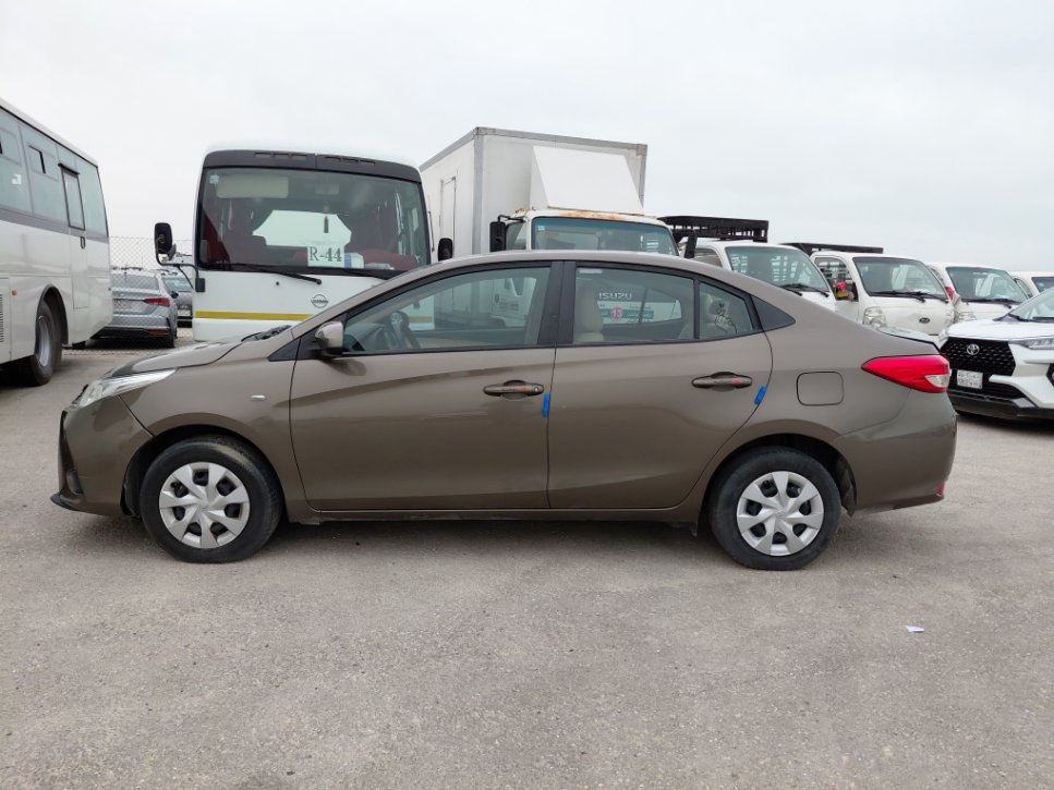 Toyota Yaris Y FLT 2022 image