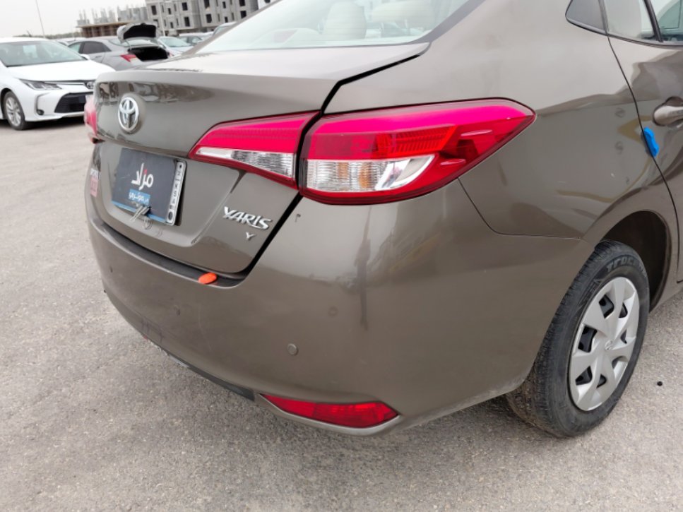 Toyota Yaris Y FLT 2022 image