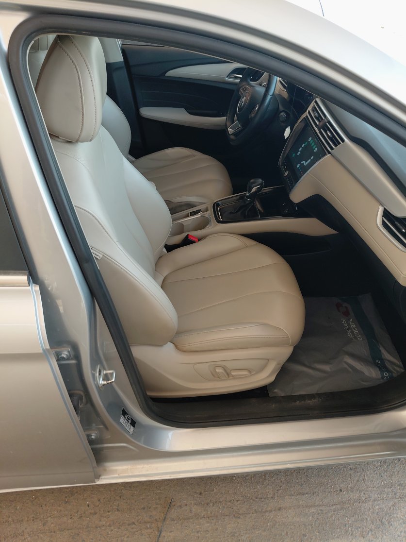 MG 5 لوكس  2022 image