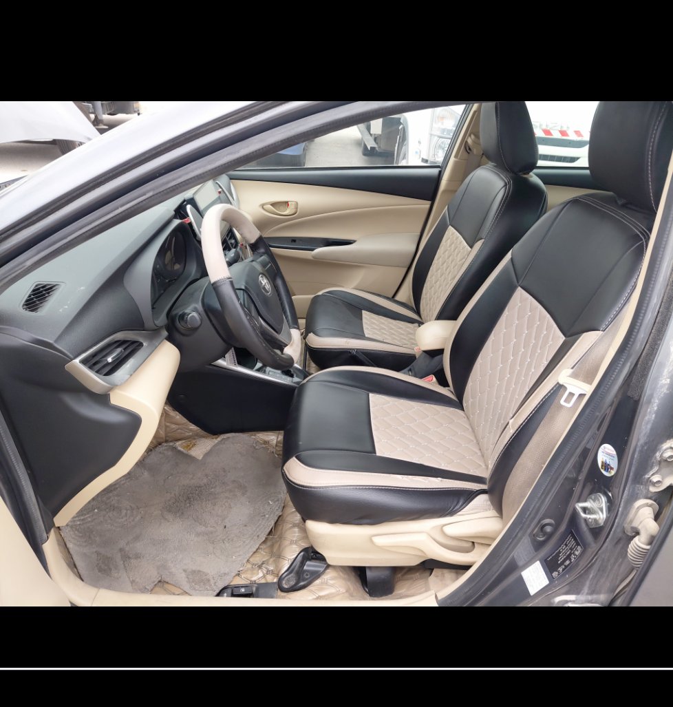 تويوتا يارس Y FLT 2020 image