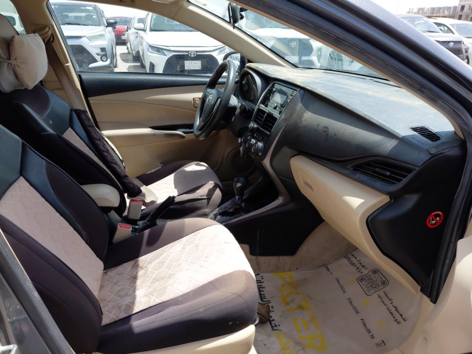 Toyota Yaris Y FLT 2021 image
