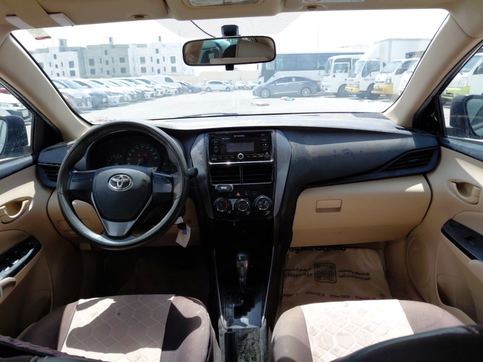 Toyota Yaris Y FLT 2021 image