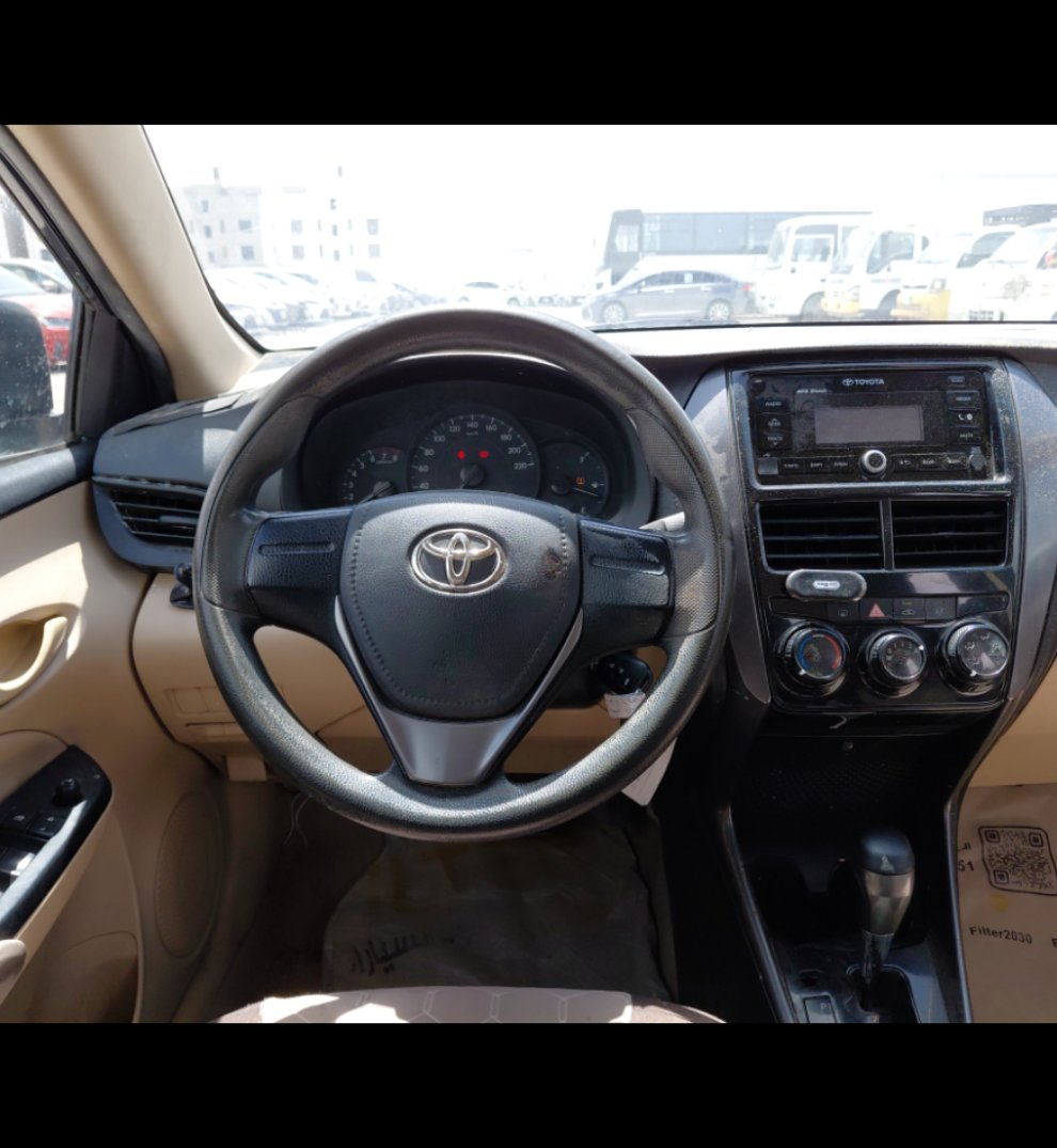 Toyota Yaris Y FLT 2021 image