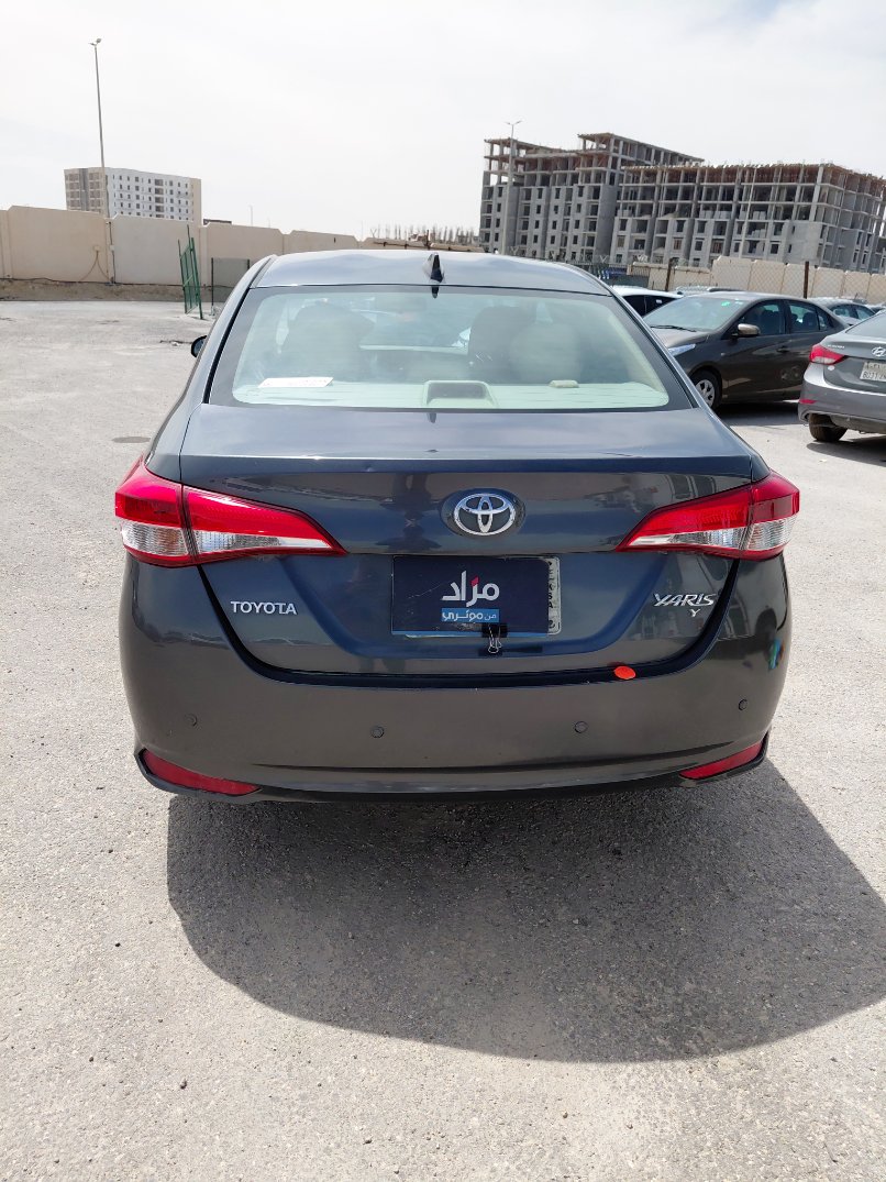 Toyota Yaris Y FLT 2021 image