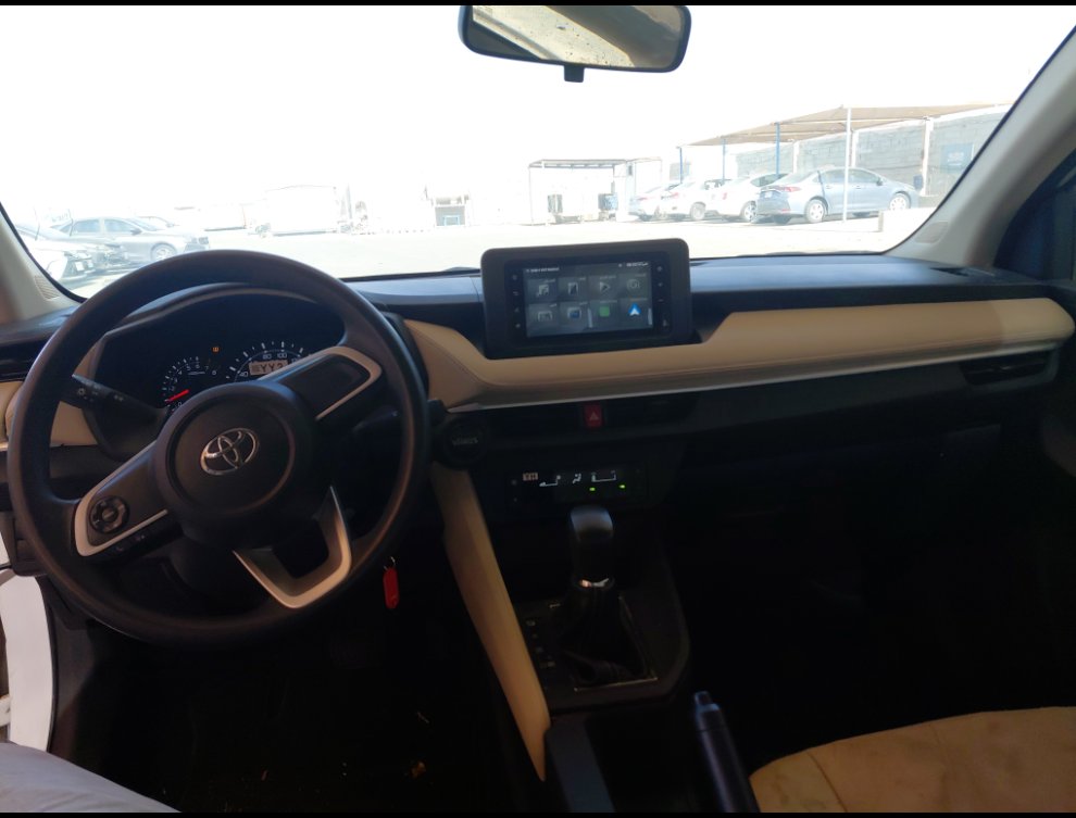 Toyota Yaris Y 2024 image