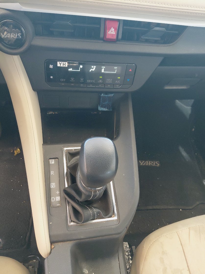 Toyota Yaris Y 2024 image